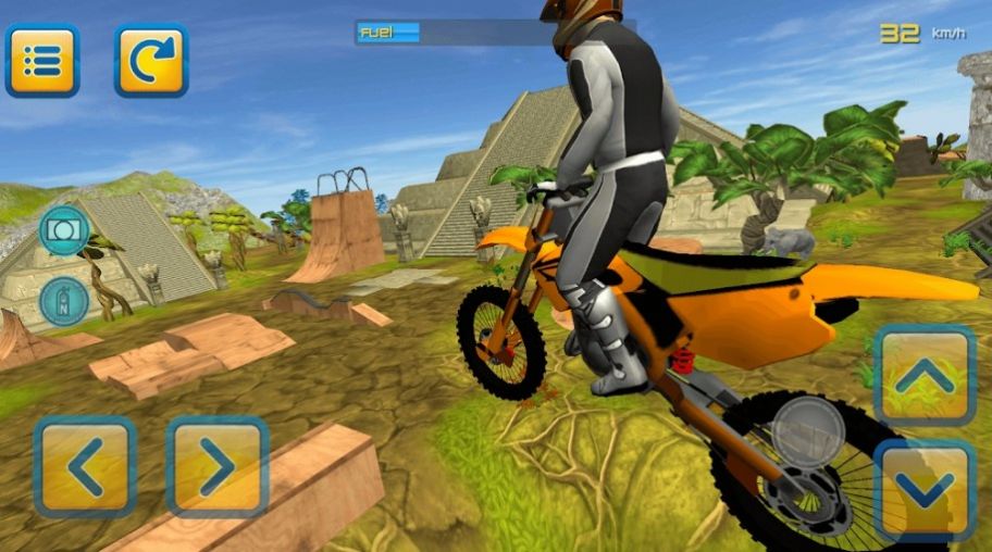 森林摩托车(Jungle Motorbike Jumping)